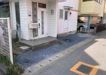 駐車スペース確保のため小屋解体工事